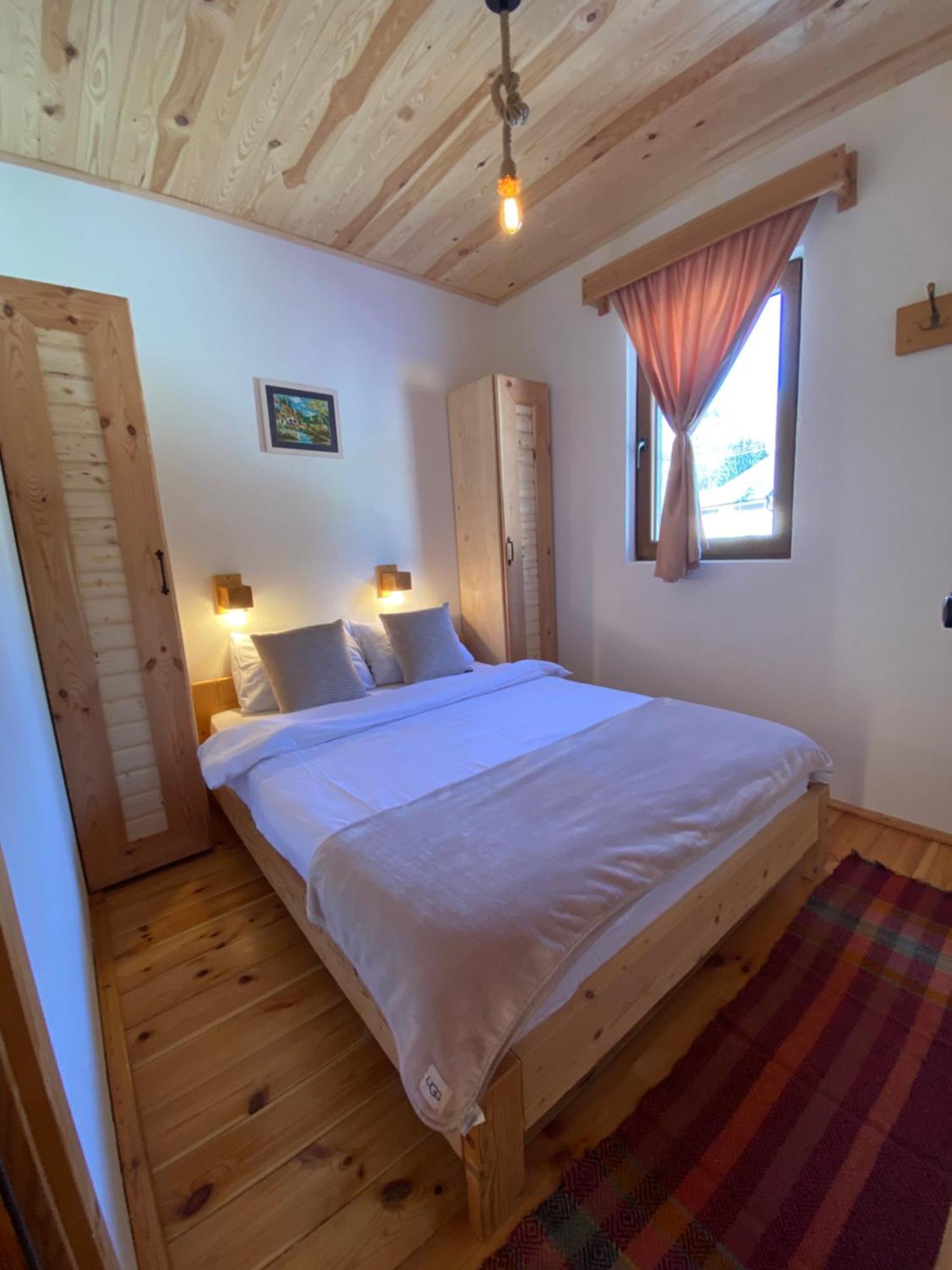 Pubhouse & Rooms Pahulja Kolasin Luaran gambar