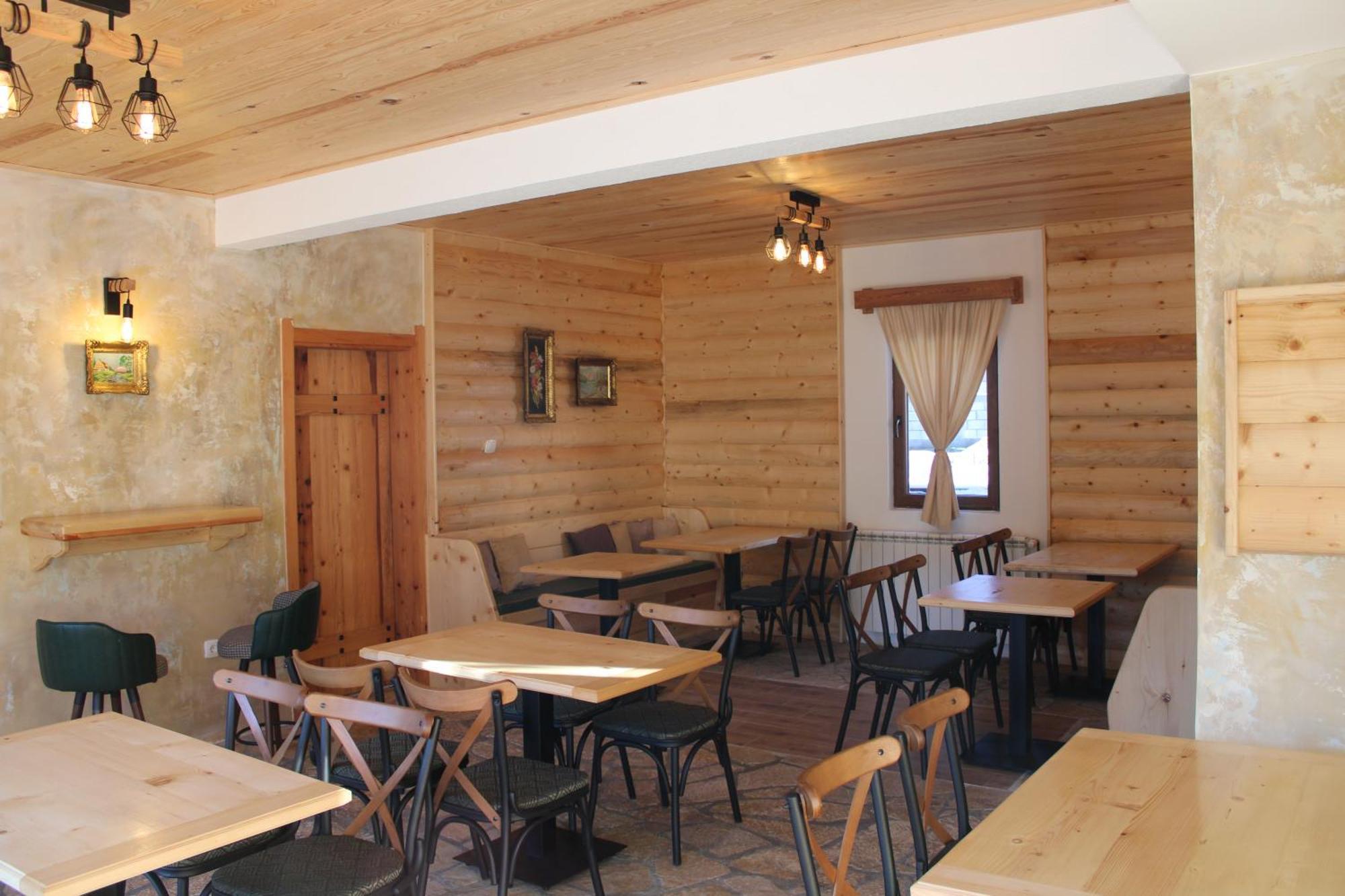 Pubhouse & Rooms Pahulja Kolasin Luaran gambar