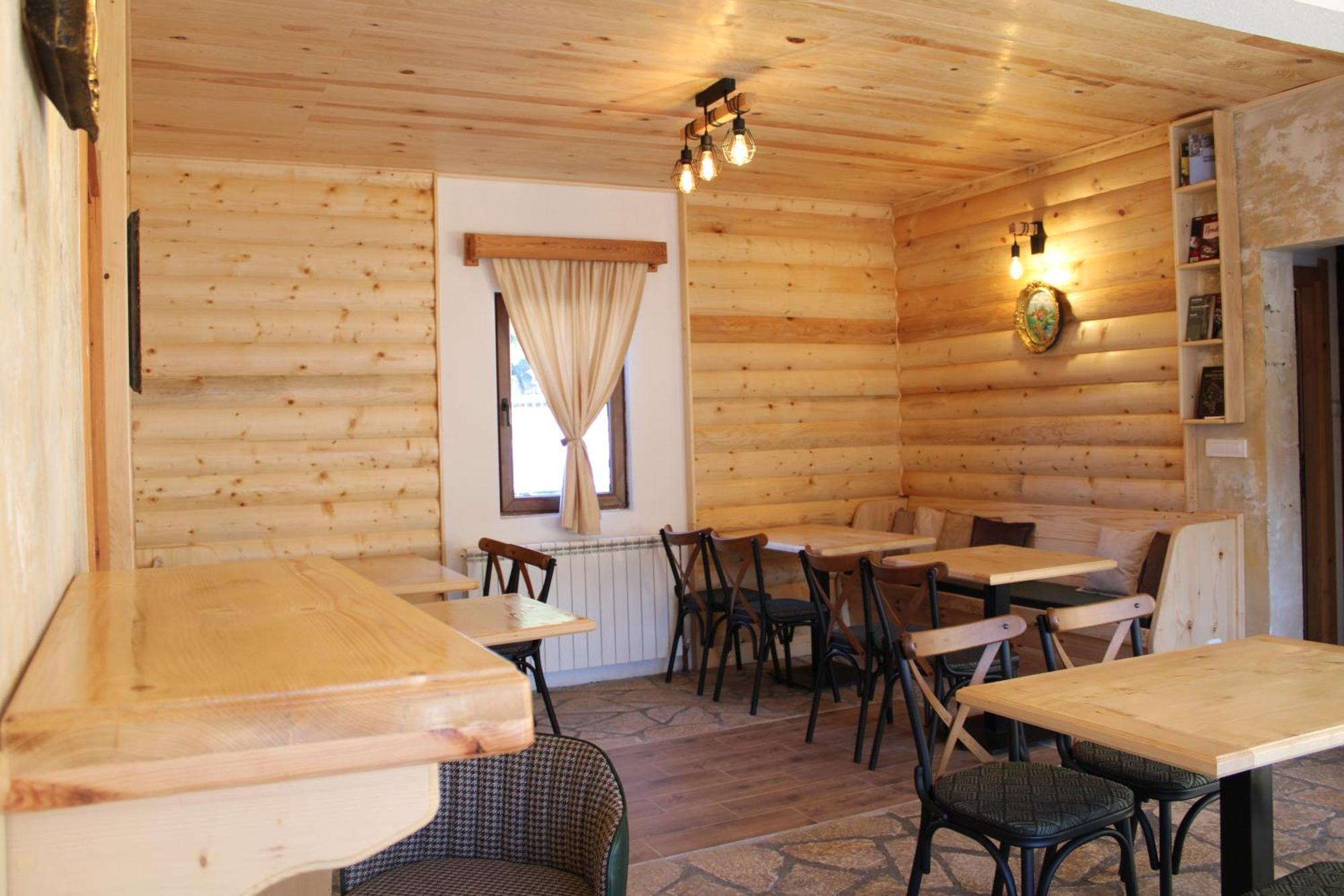 Pubhouse & Rooms Pahulja Kolasin Luaran gambar