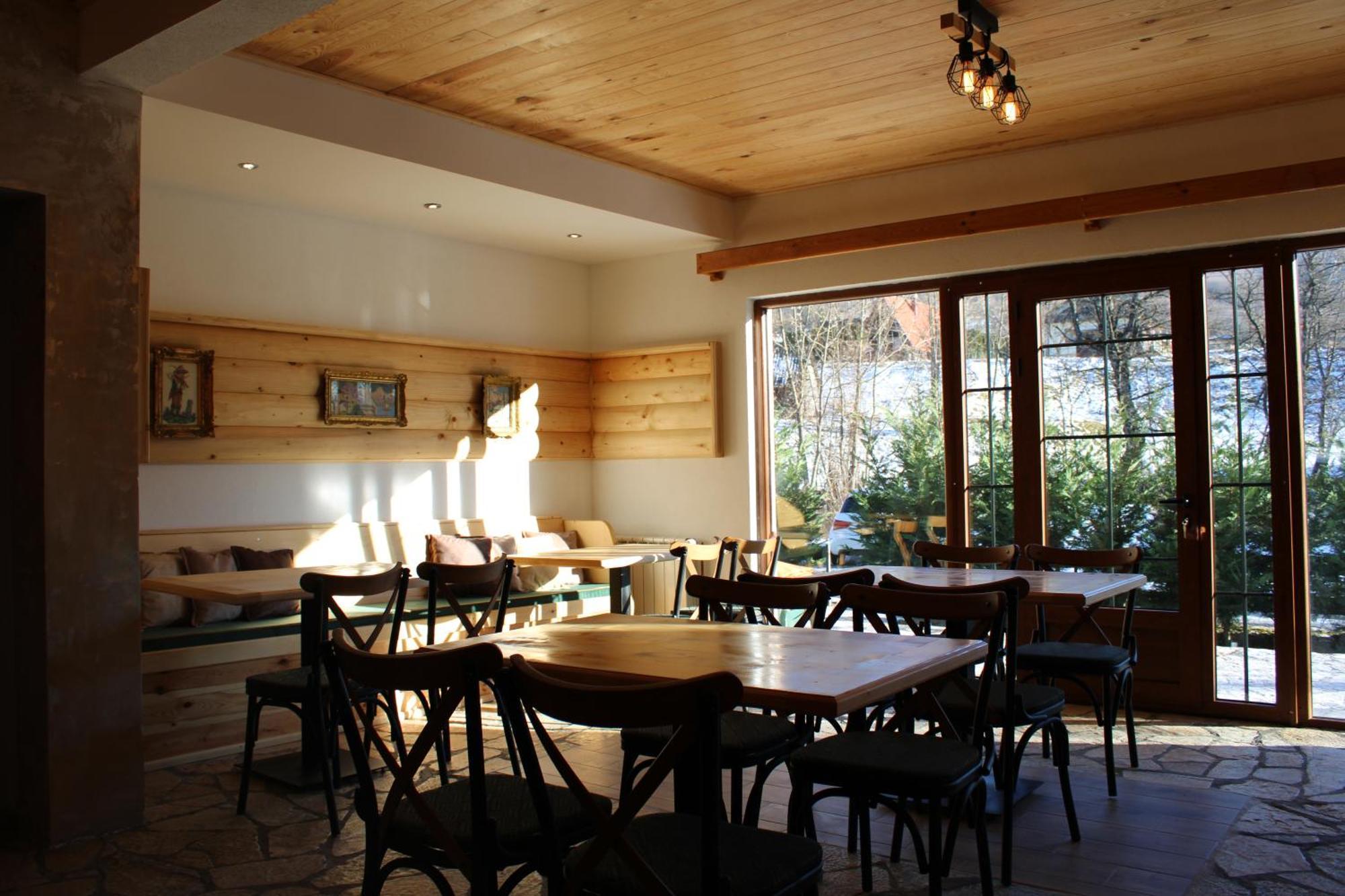 Pubhouse & Rooms Pahulja Kolasin Luaran gambar
