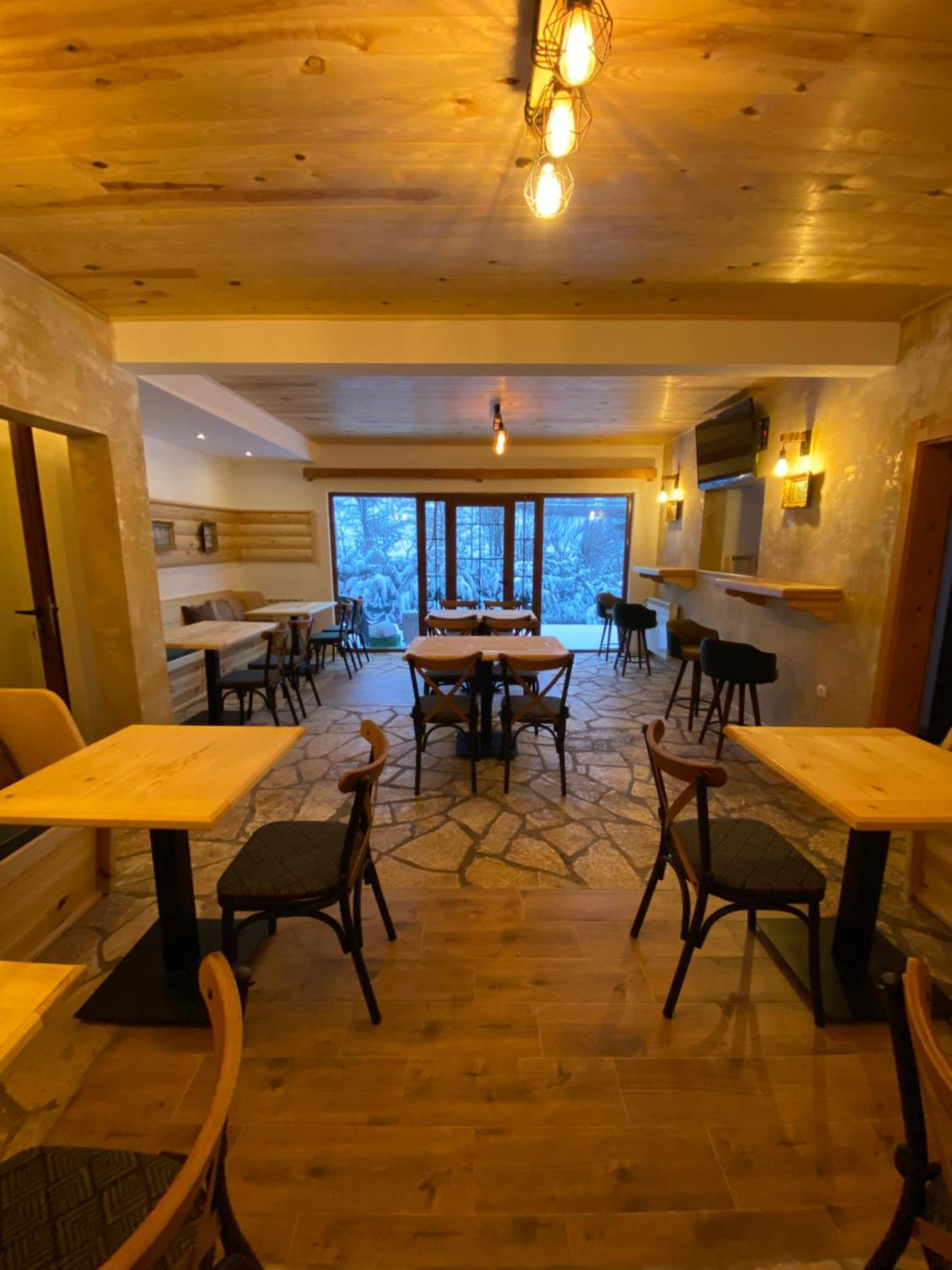 Pubhouse & Rooms Pahulja Kolasin Luaran gambar