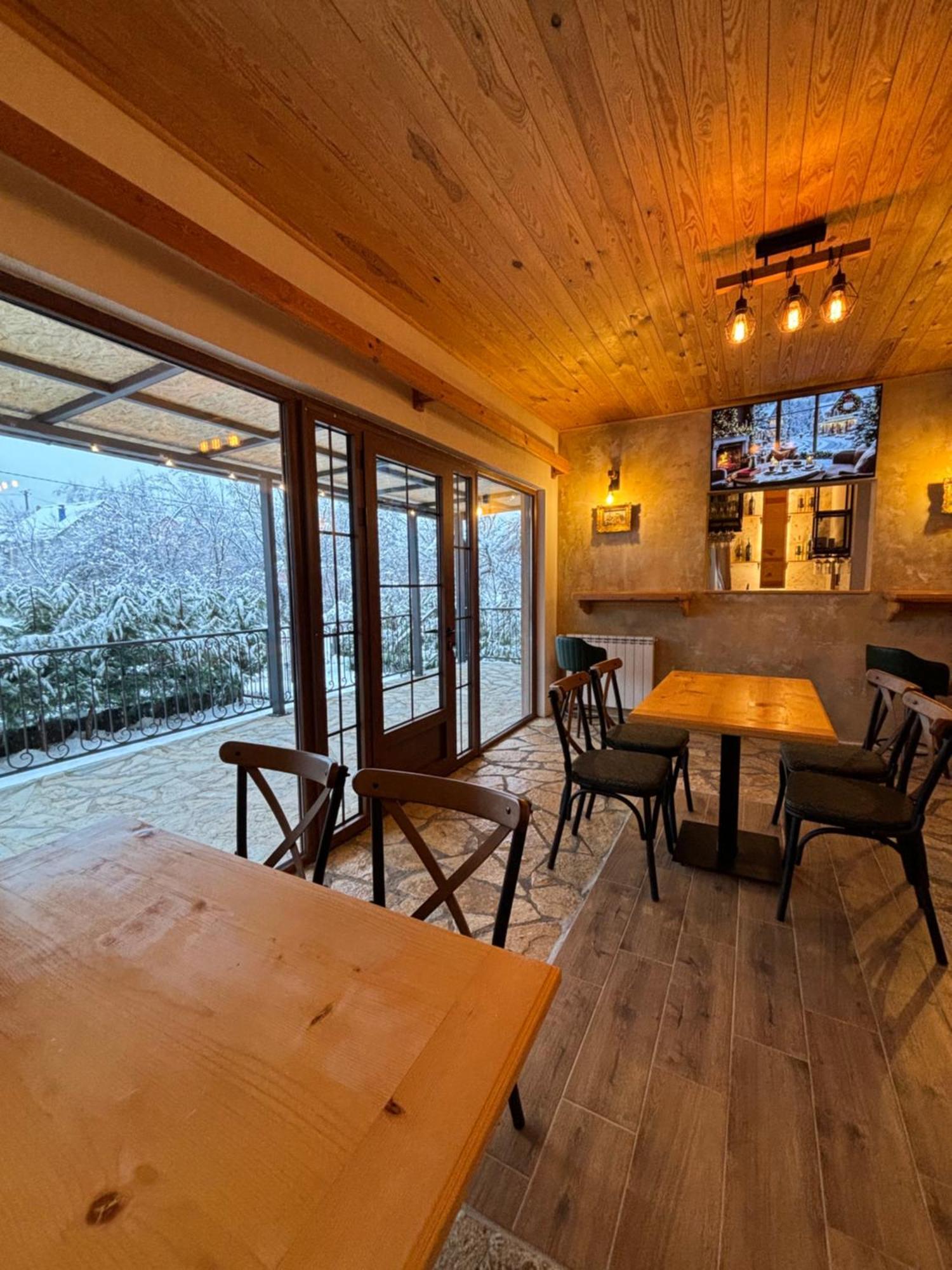 Pubhouse & Rooms Pahulja Kolasin Luaran gambar